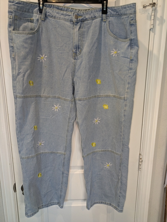 Manfinity Denim - Manfinity 3XL Embroidered Floral Jeans Light Wash Wide Leg Cottagecore Plus Size